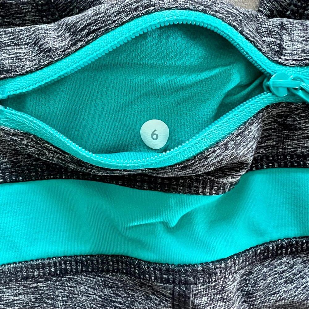 Lululemon Leggings | Size 6 - Picture 5 of 8